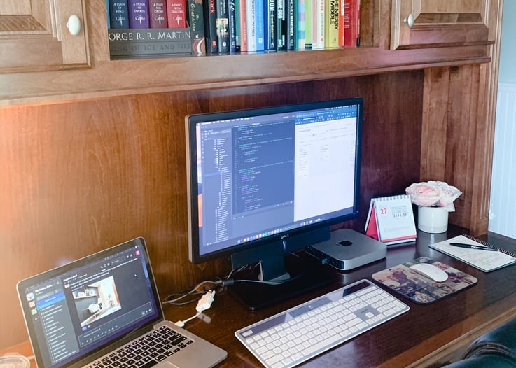 Jenna, UX/UI web designer and developer workspace